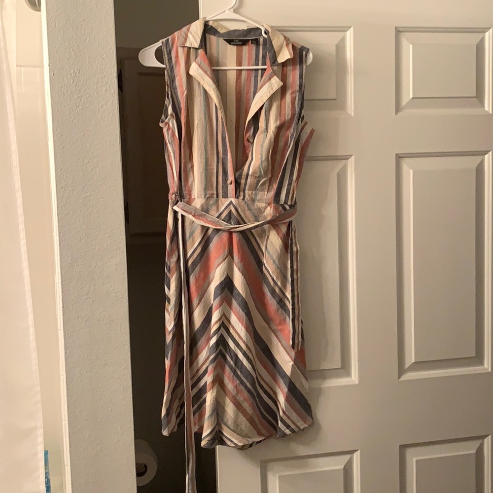 Casual or business dress with wrap around belt